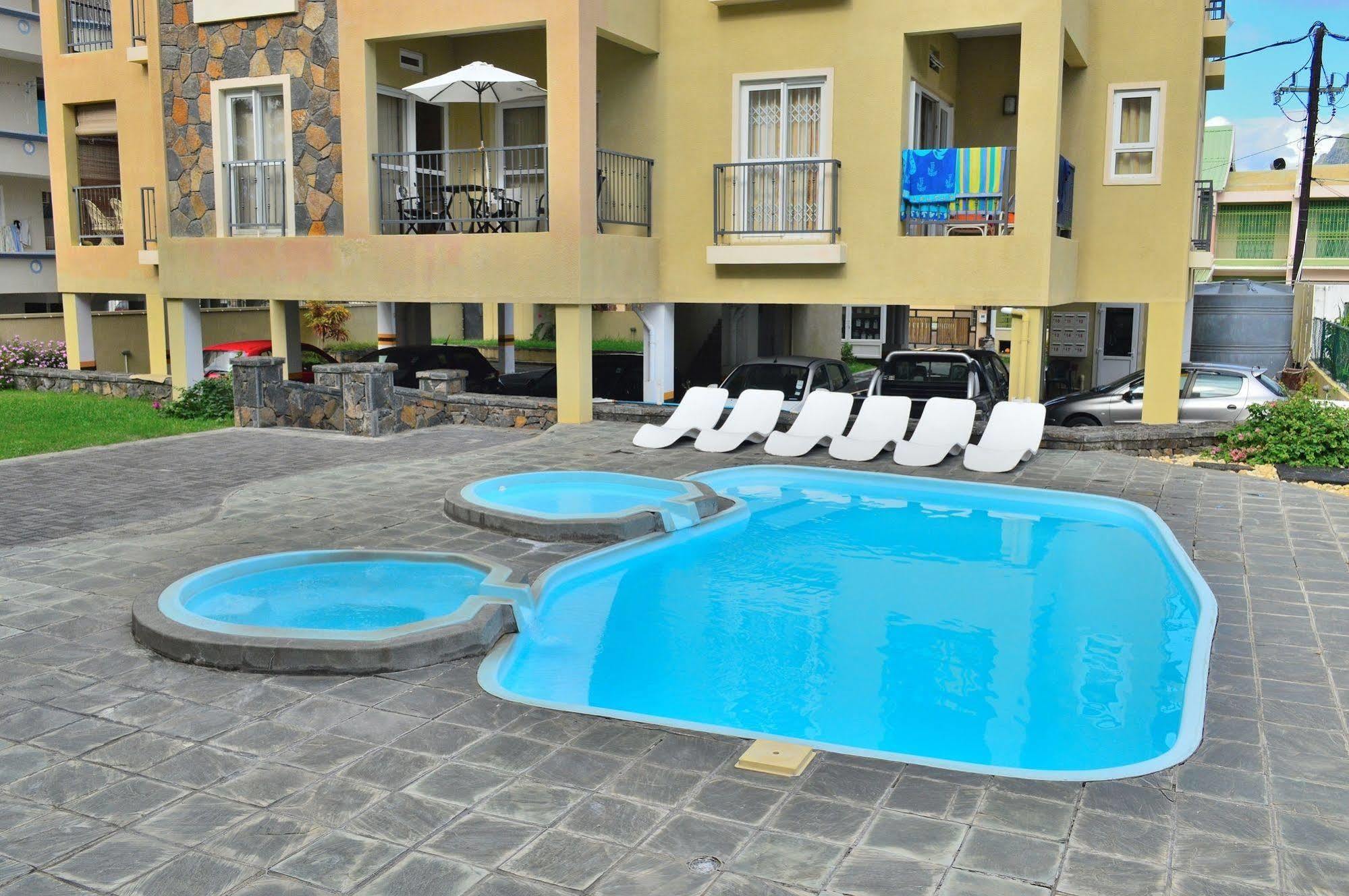 Paradya Beach Apartments Flic-en-Flacq Εξωτερικό φωτογραφία