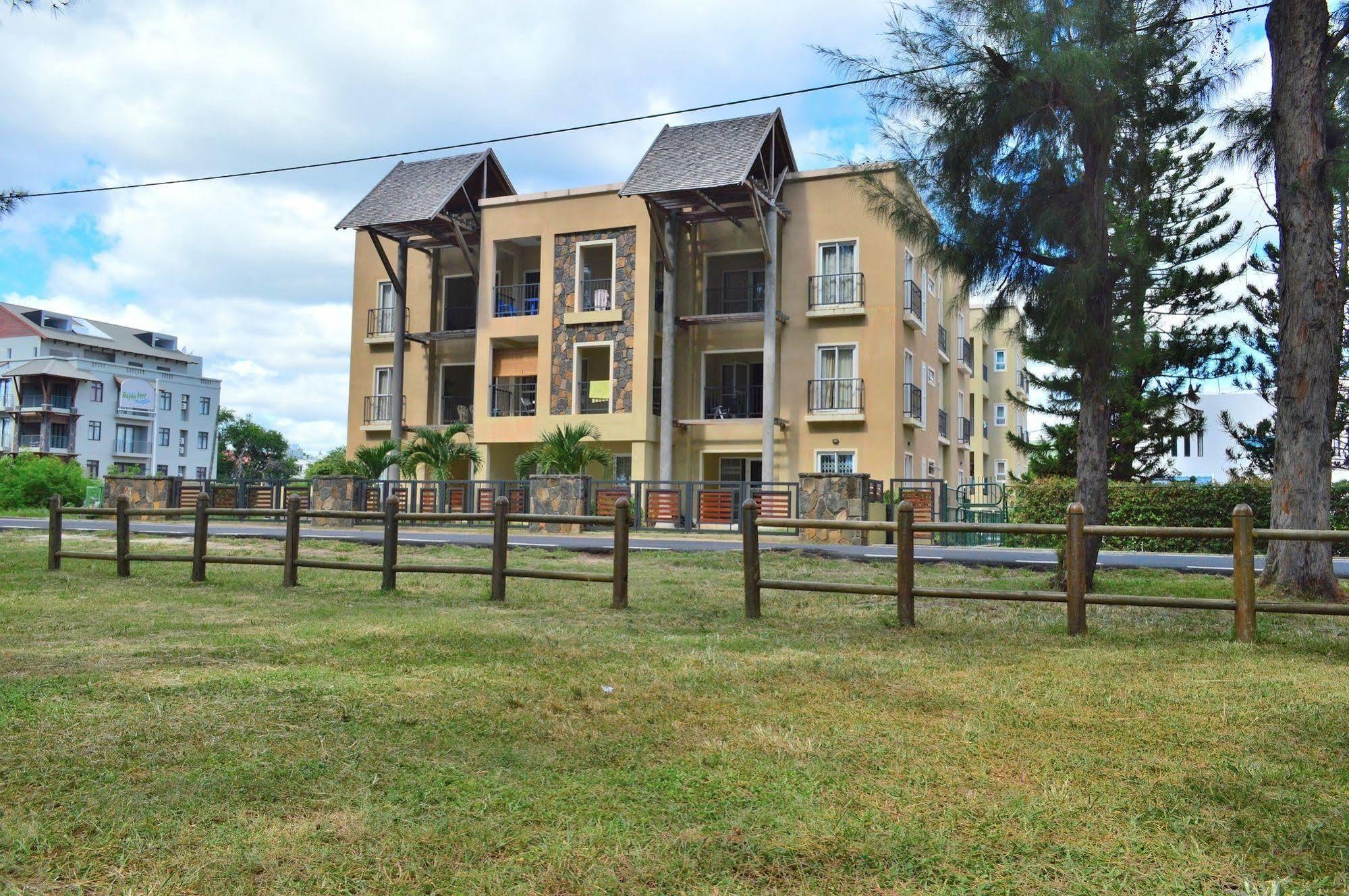 Paradya Beach Apartments Flic-en-Flacq Εξωτερικό φωτογραφία